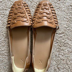 Nisolo Ecuador huaraches in almond, size 8.5